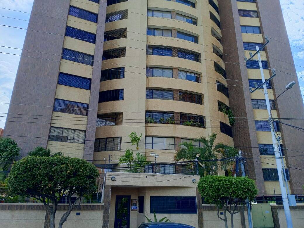 #296 - APARTAMENTO para Venta en Maracaibo - V