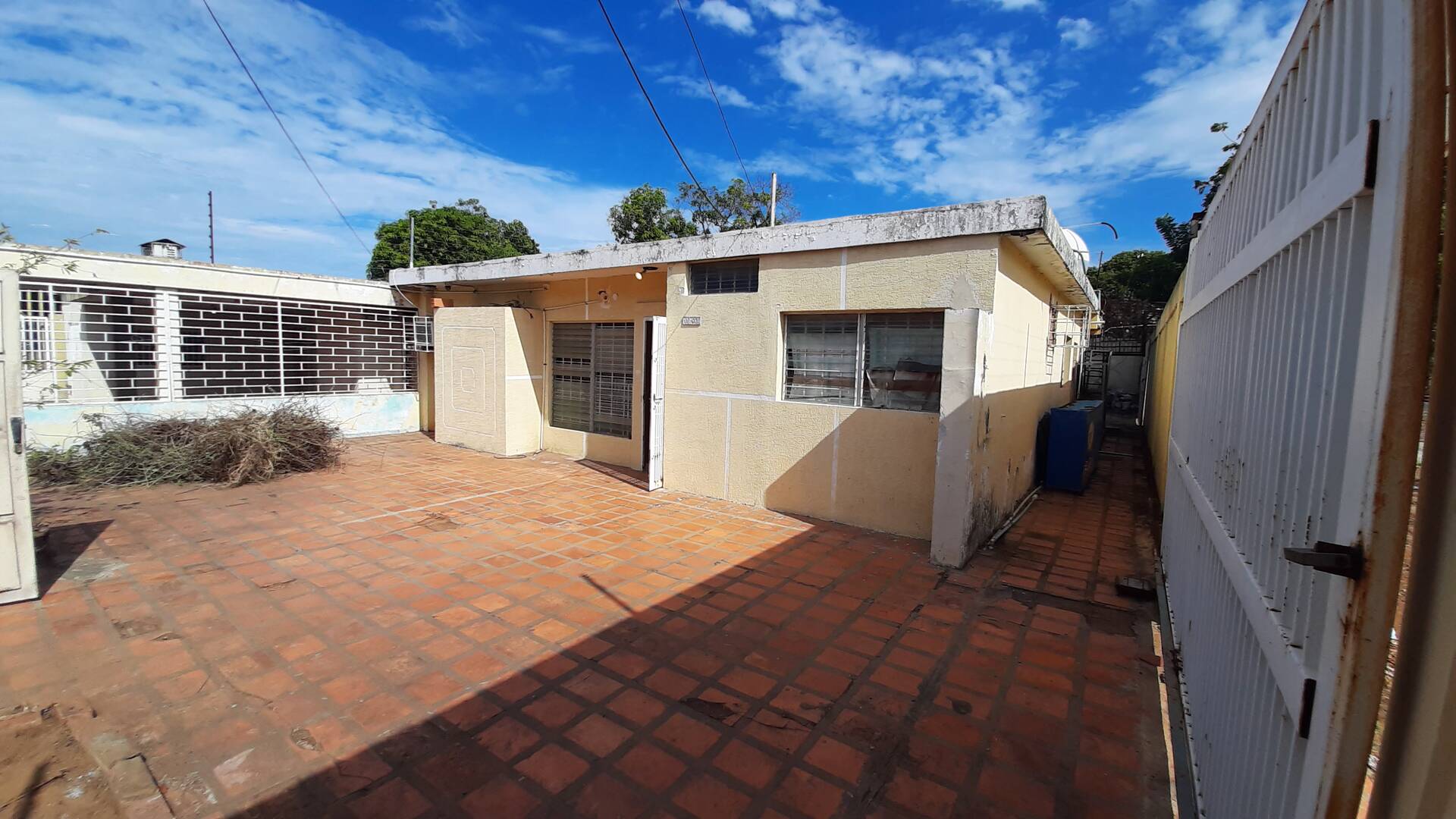 #623 - CASA COMERCIAL para Venta en Maracaibo - V