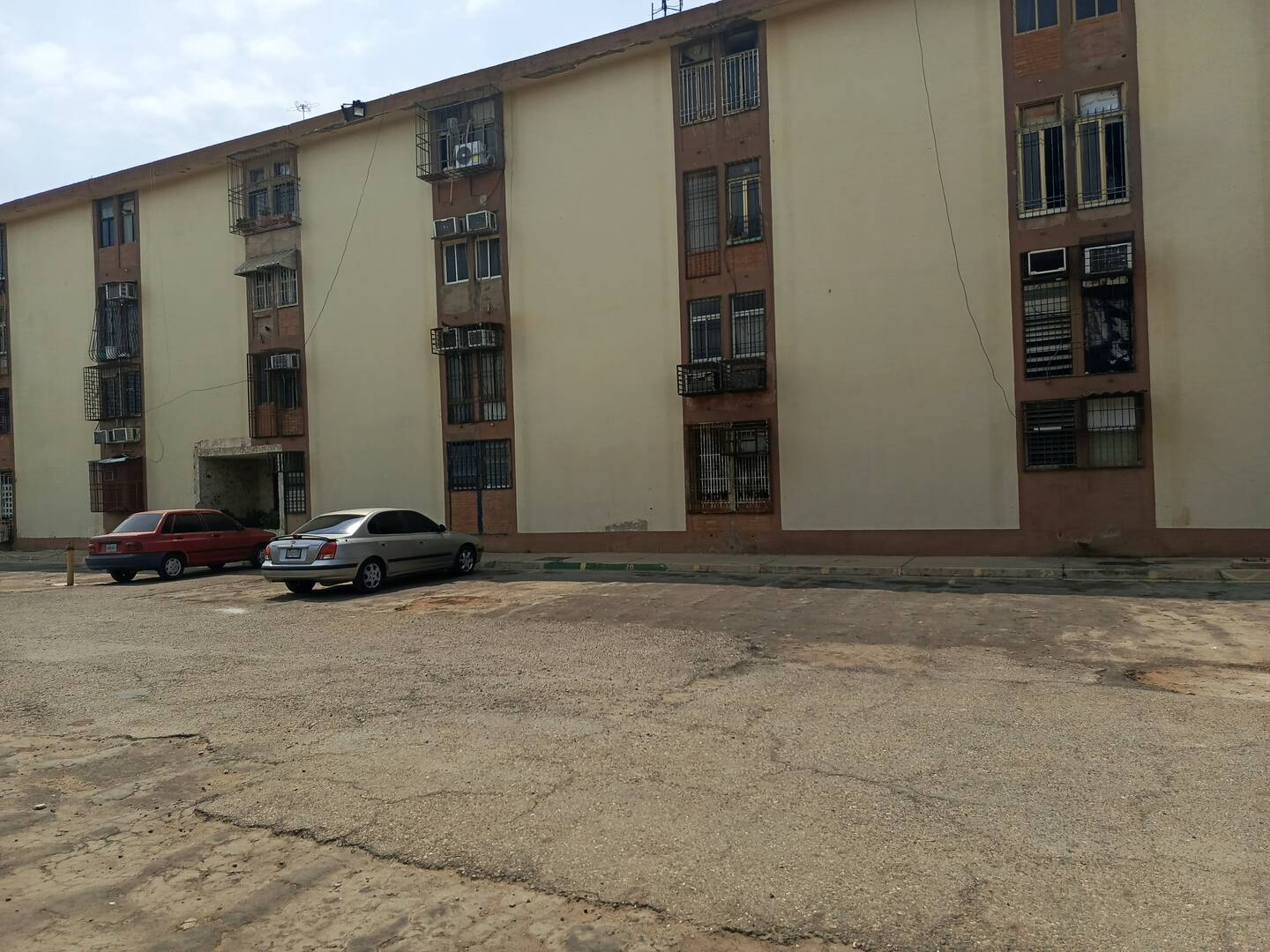 #818 - APARTAMENTO para Venta en Maracaibo - V