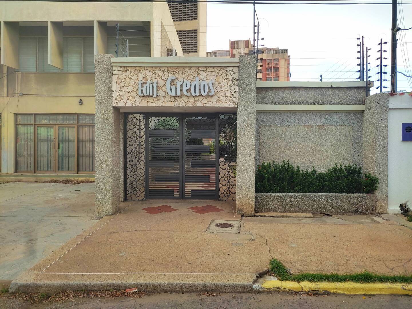 #1049 - APARTAMENTO para Venta en Maracaibo - V