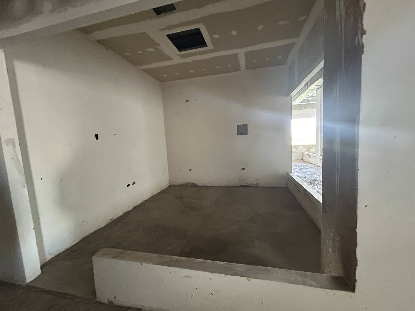 #1114 - LOCAL COMERCIAL para Alquiler en Ciudad Ojeda - V