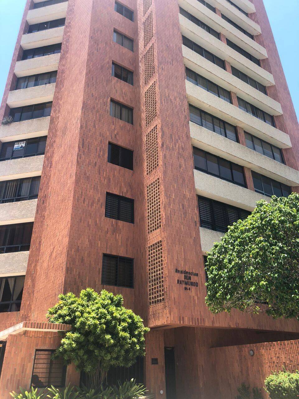 #1208 - APARTAMENTO para Alquiler en Maracaibo - V