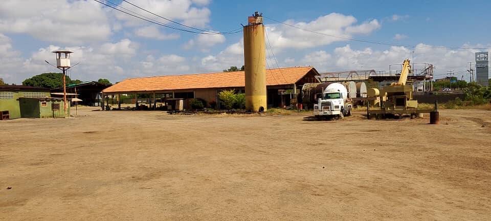 #1271 - TERRENO para Venta en Maracaibo - V