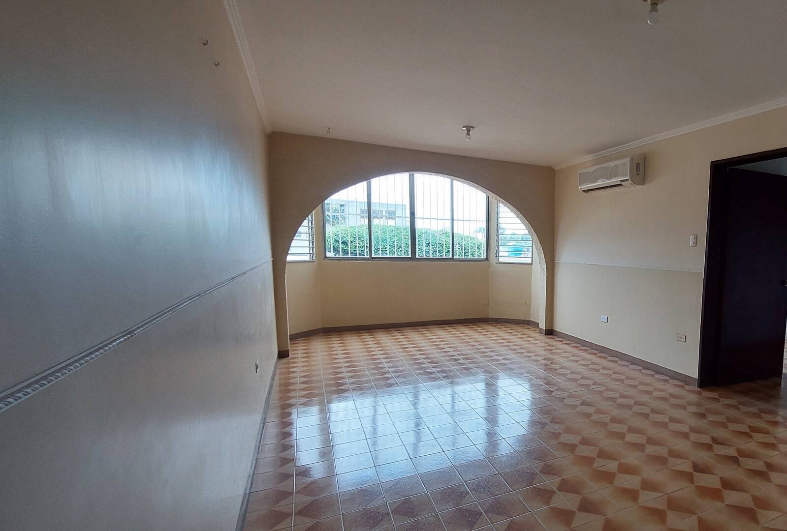#1385 - APARTAMENTO para Alquiler en Maracaibo - V