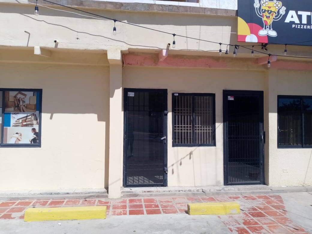 #1721 - LOCAL COMERCIAL para Alquiler en San Francisco - V