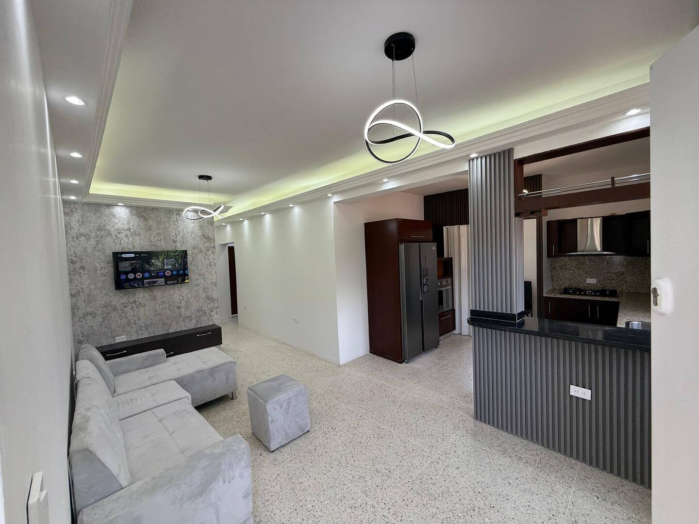 #2212 - APARTAMENTO para Alquiler en Ciudad Ojeda - V