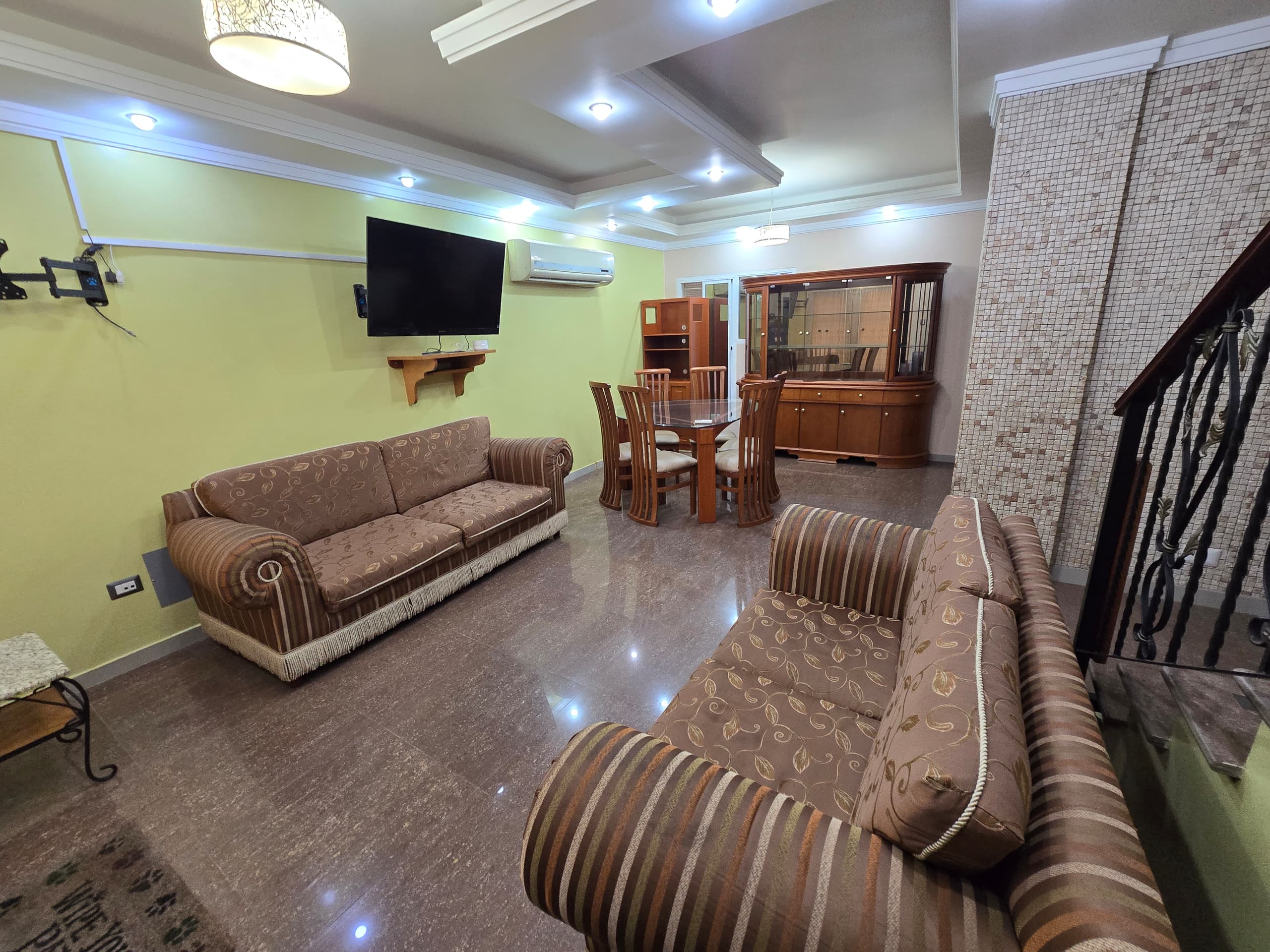 #2739 - TOWNHOUSE para Alquiler en Ciudad Ojeda - V