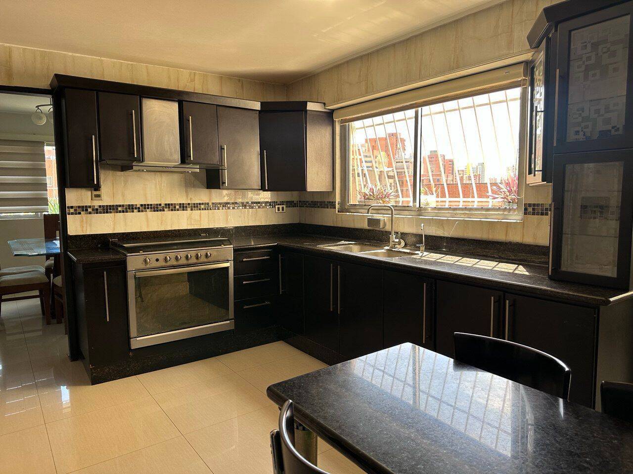 #3231 - APARTAMENTO para Alquiler en Maracaibo - V