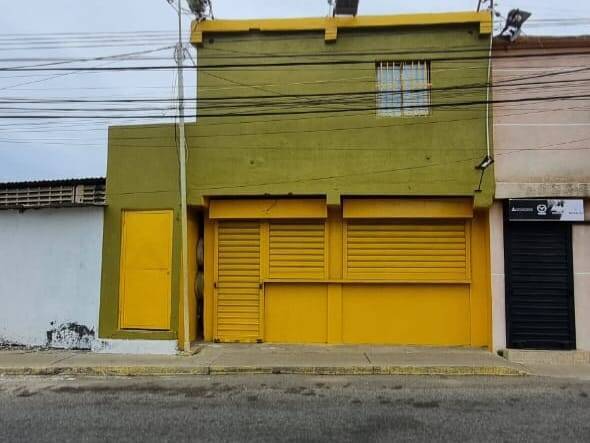 Local en Los Estanques