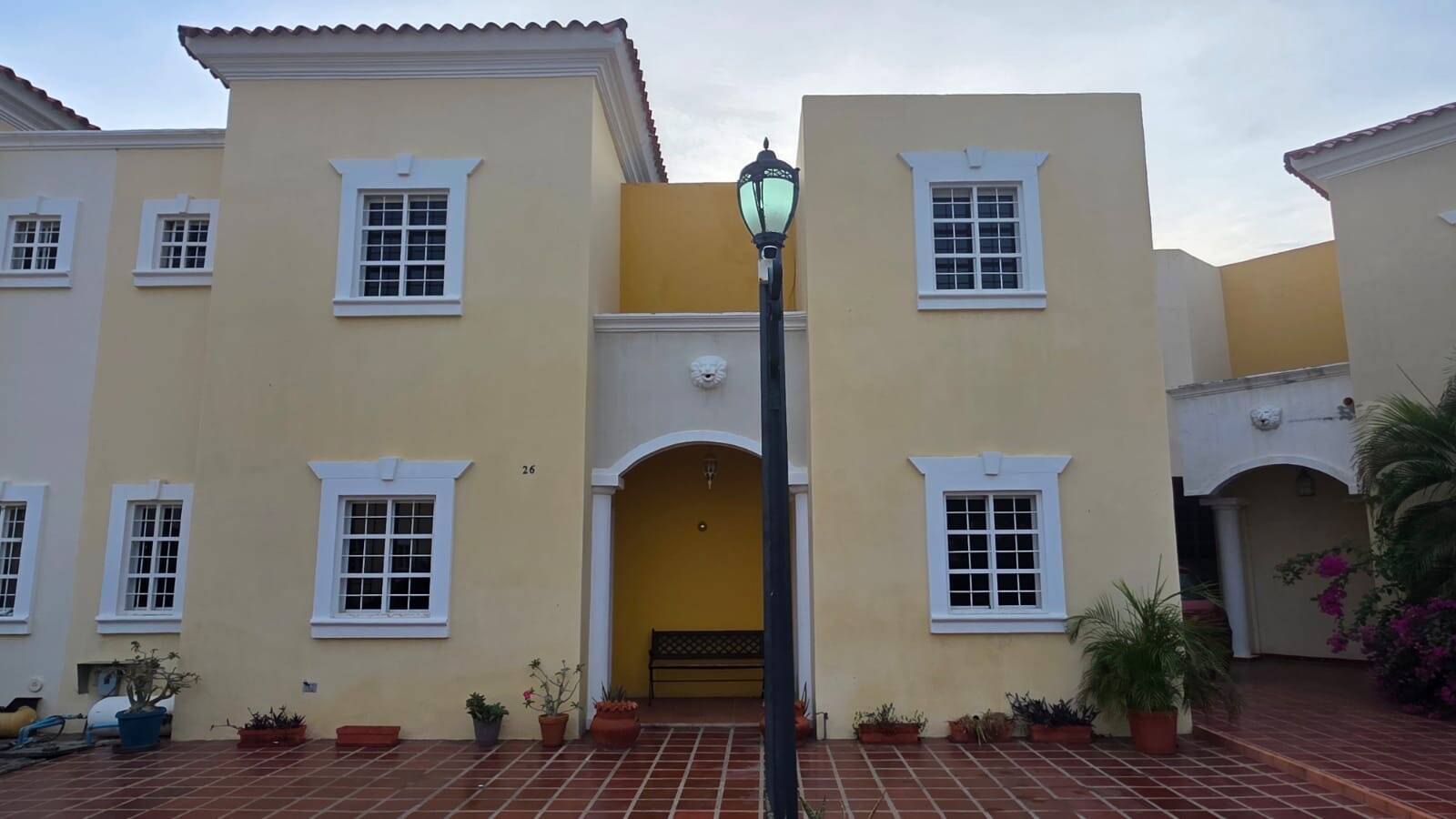 #3709 - TOWNHOUSE para Venta en Maracaibo - V