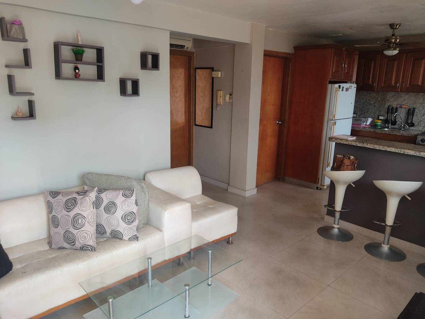 #3767 - APARTAMENTO para Alquiler en Maracaibo - V