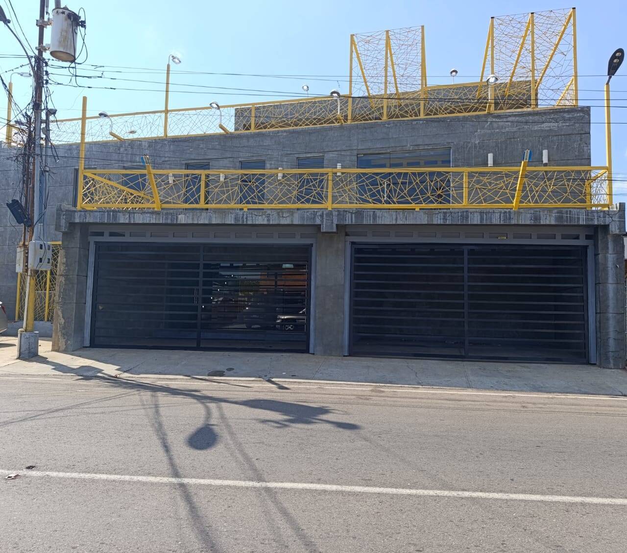 Local en Ziruma