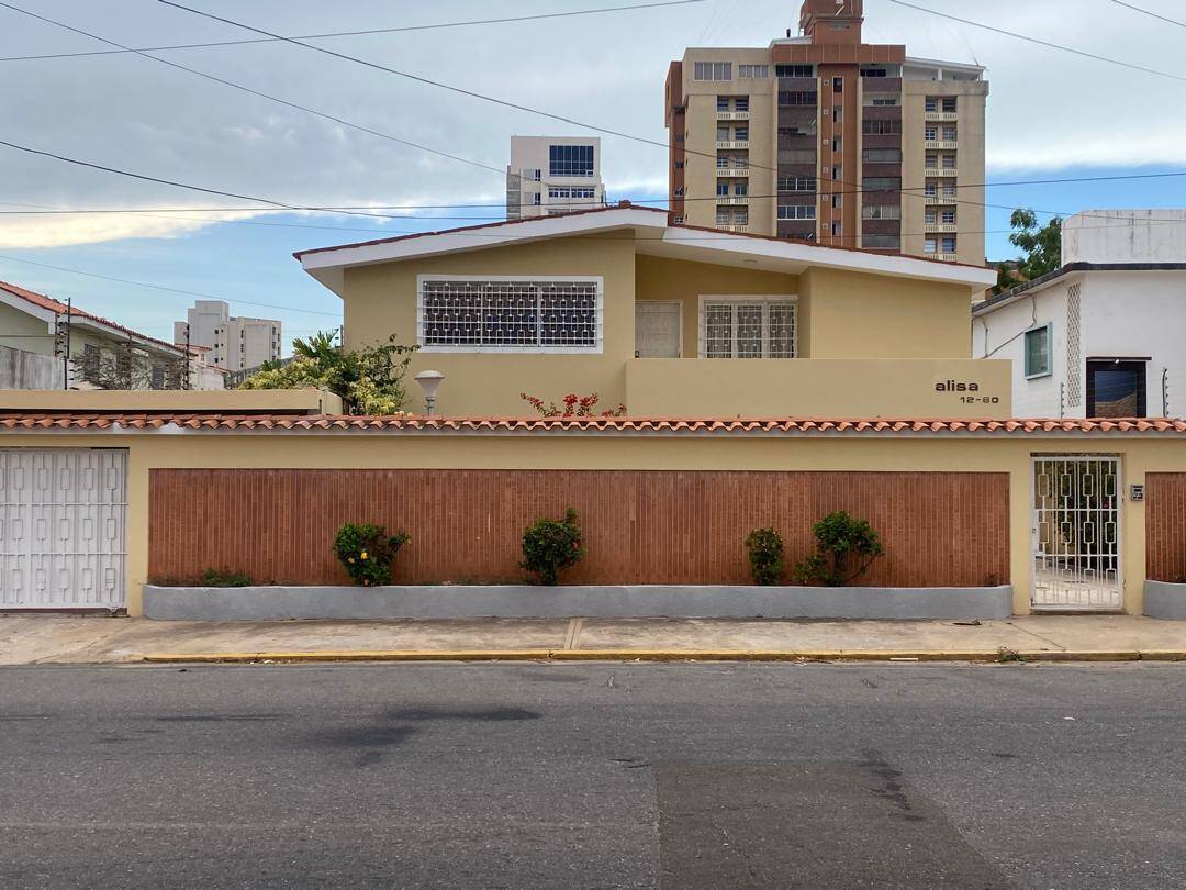 #4353 - CASA para Alquiler en Maracaibo - V