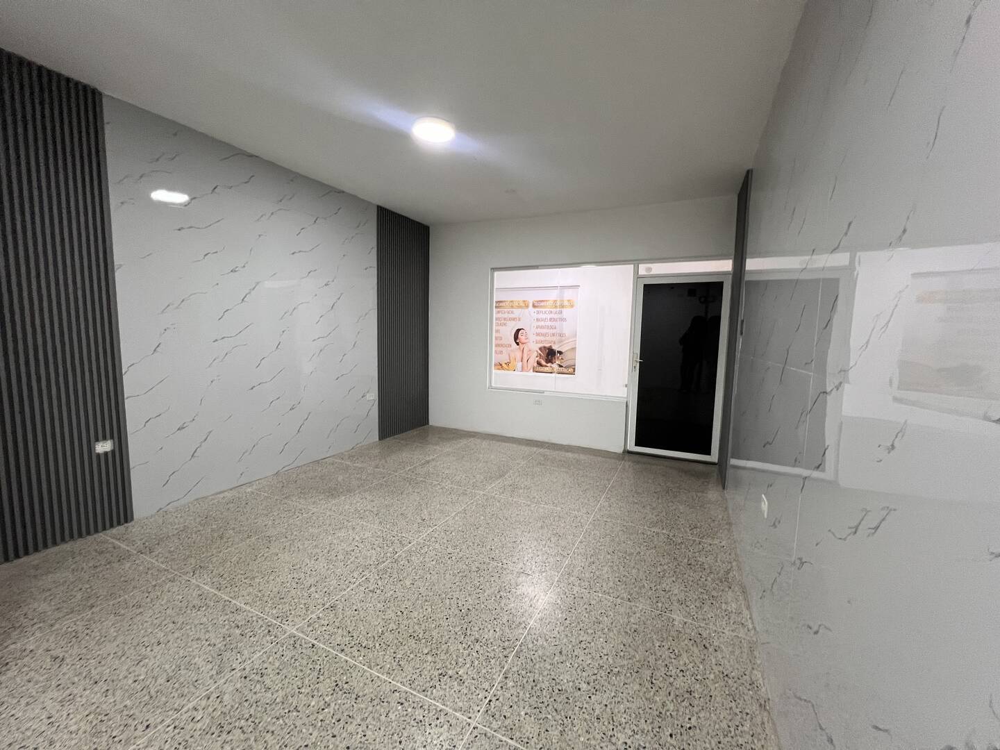 #4360 - LOCAL COMERCIAL para Alquiler en San Francisco - V