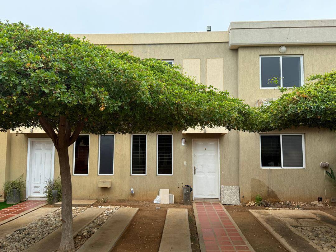 #4419 - TOWNHOUSE para Alquiler en Maracaibo - V