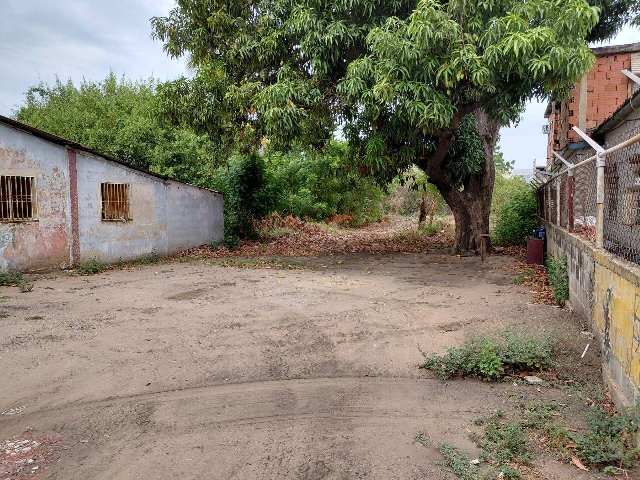 Terreno en Avenida Intercomunal
