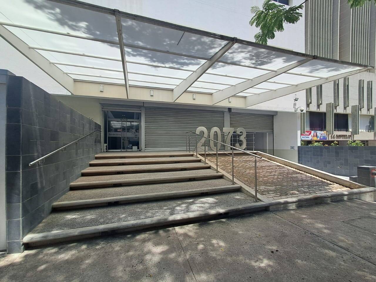 Oficina en 5 de julio