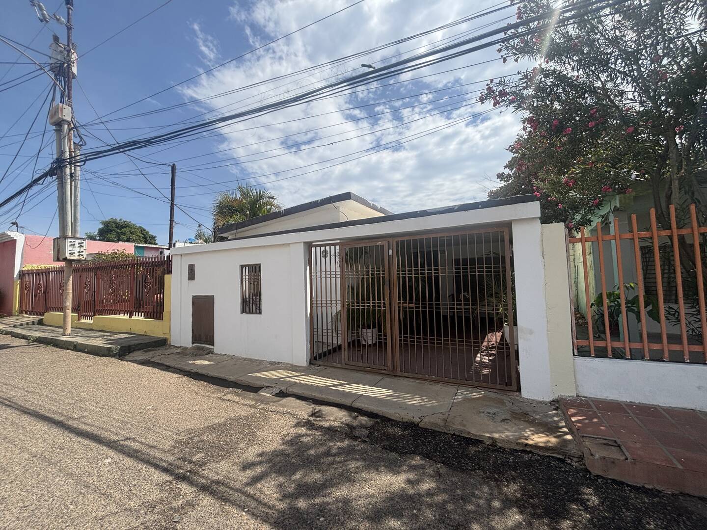 Casa en 18 de Octubre