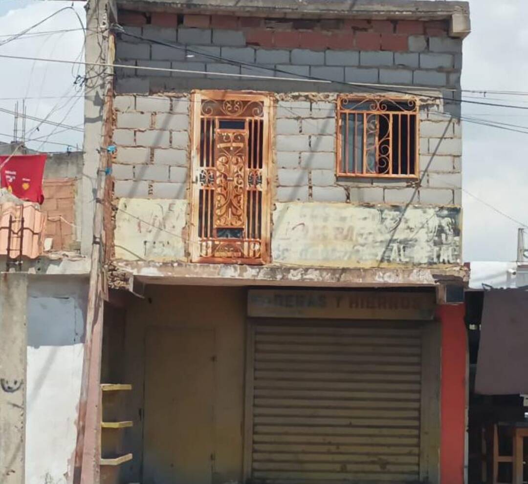 #4513 - CASA COMERCIAL para Venta en Maracaibo - V