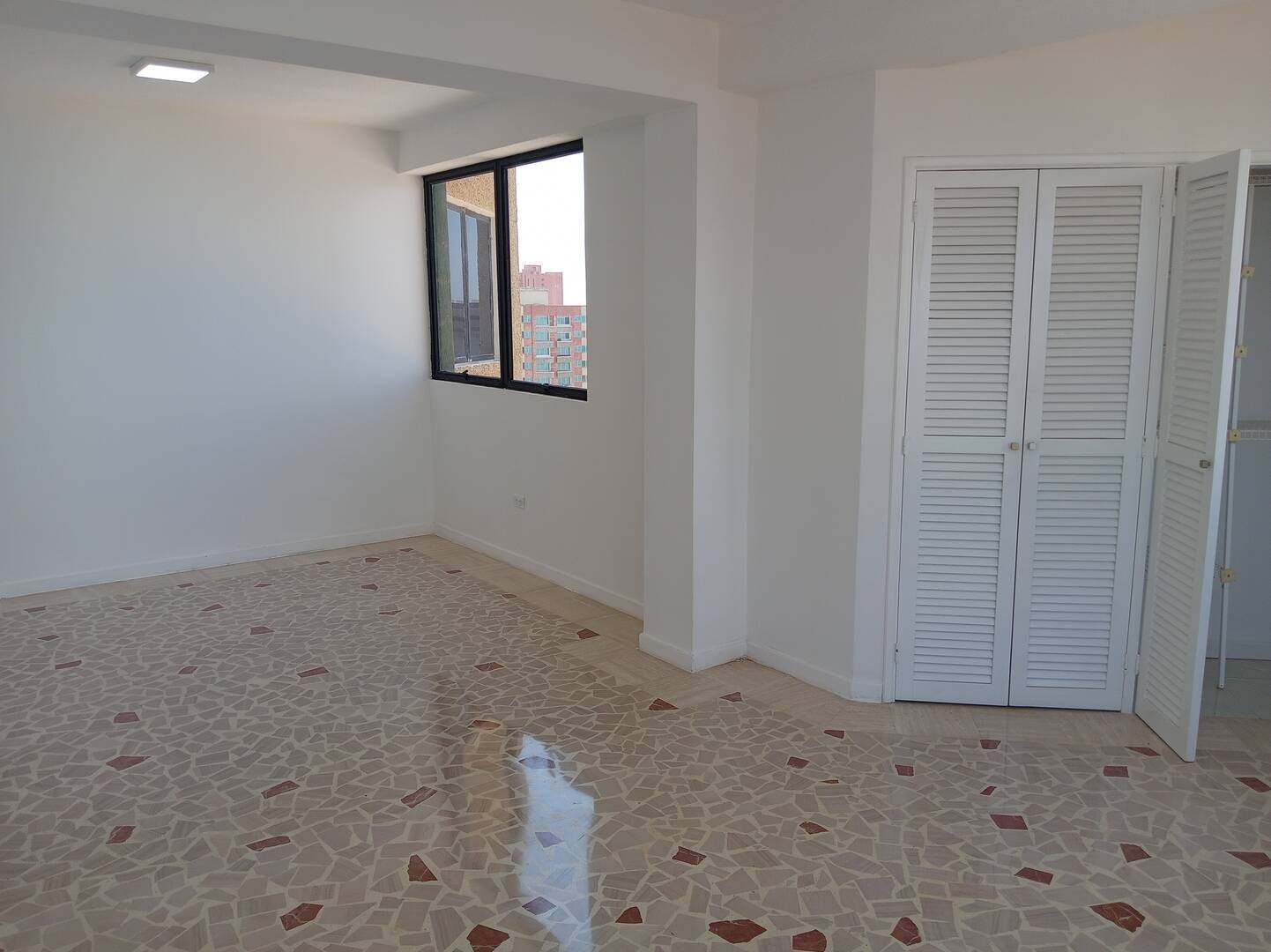 #4887 - APARTAMENTO para Alquiler en Maracaibo - V