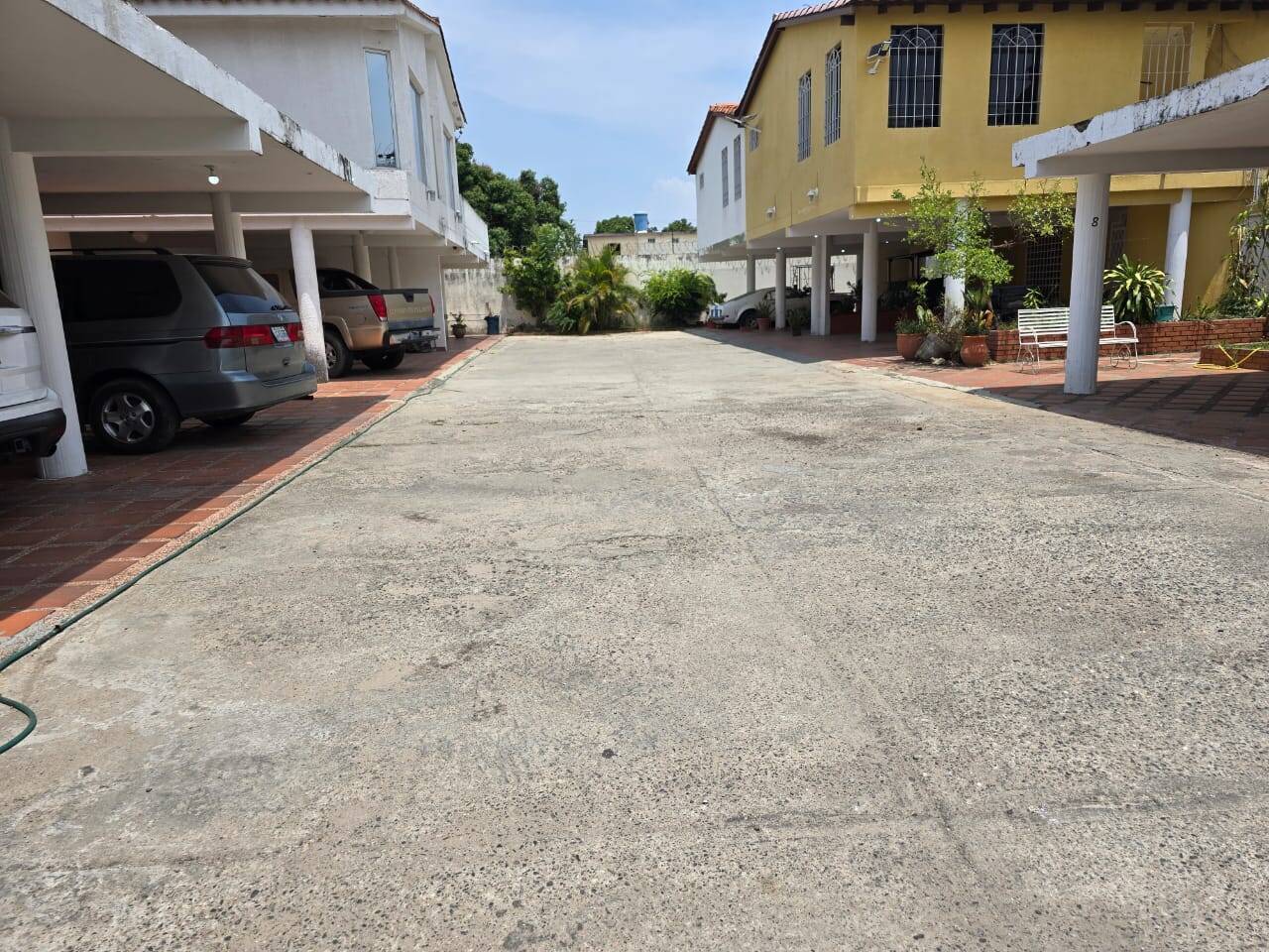#2886 - TOWNHOUSE para Alquiler en Ciudad Ojeda - V