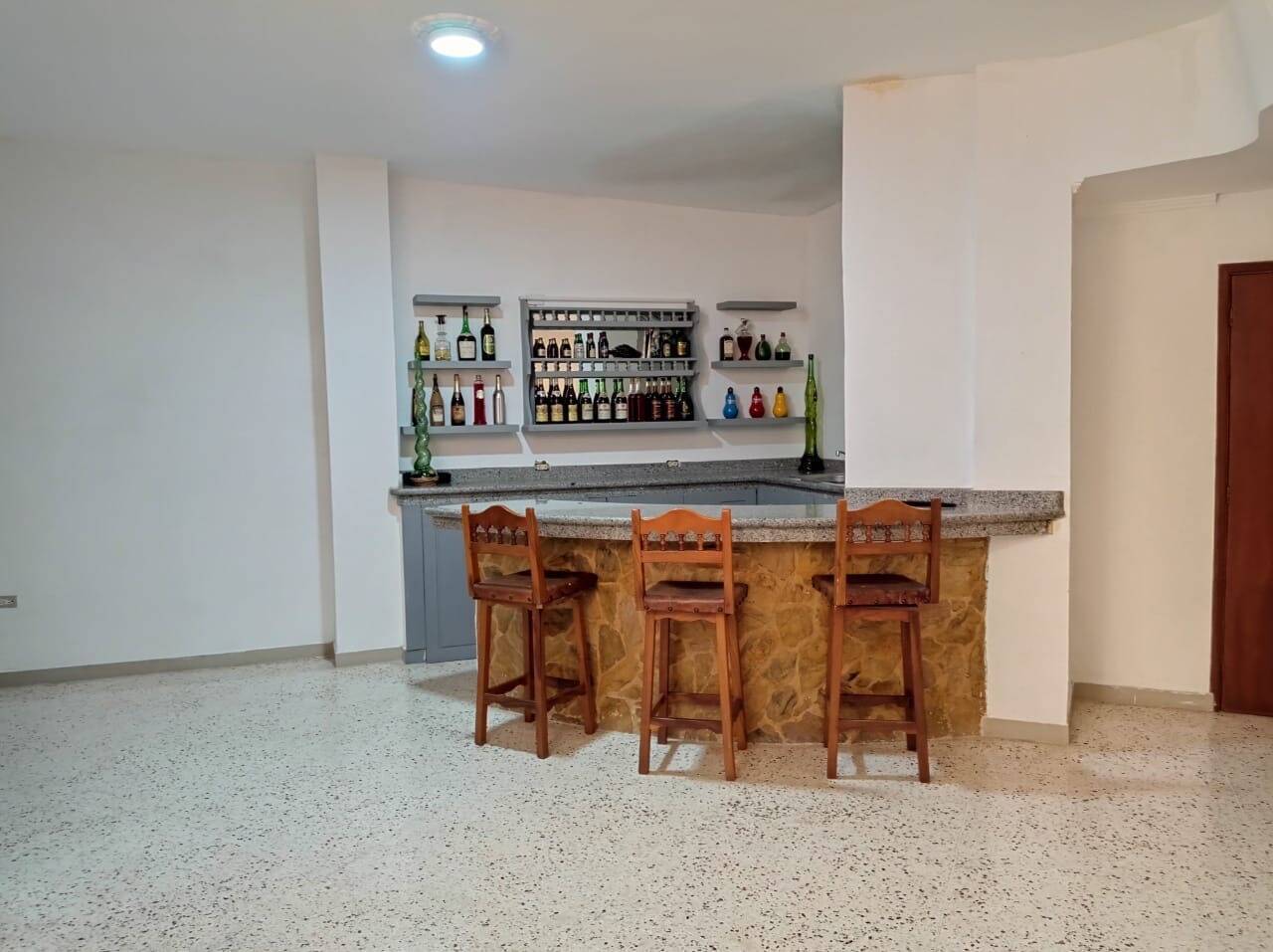 #3671 - APARTAMENTO para Alquiler en Ciudad Ojeda - V