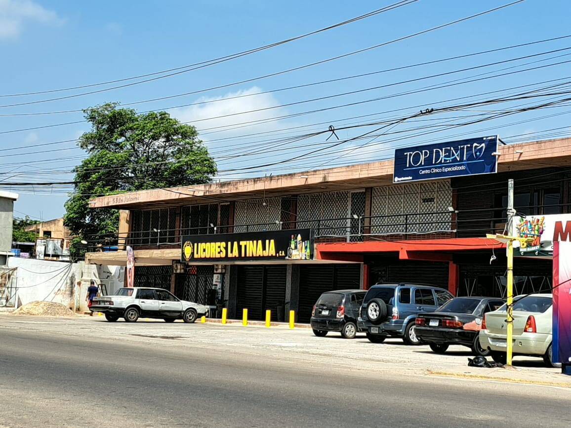 Local en Cumbres de Maracaibo