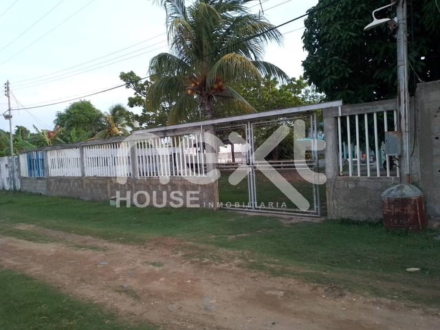 #612 - CASA para Venta en Falcón - I