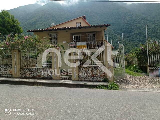 #338 - CHALET para Venta en Trujillo - T