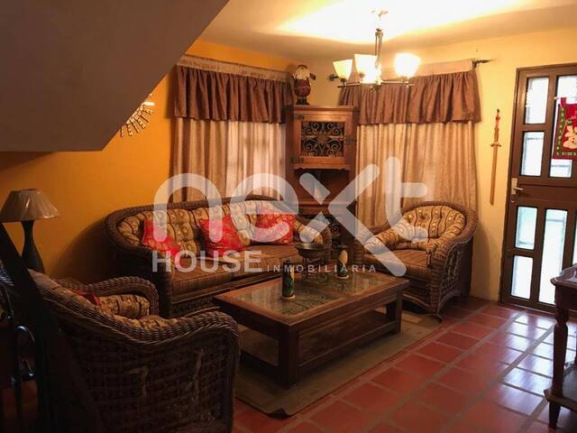 #338 - CHALET para Venta en Trujillo - T