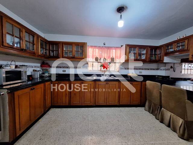 #586 - CASA para Venta en Ciudad Ojeda - V