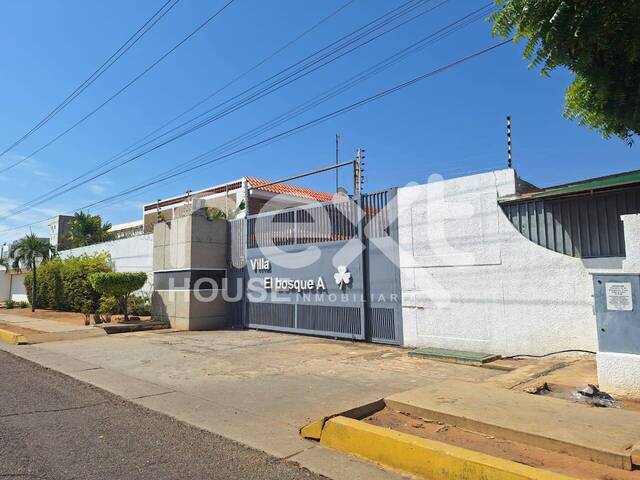 #651 - TOWNHOUSE para Venta en Maracaibo - V