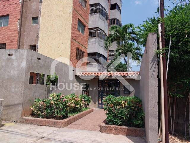 #798 - APARTAMENTO para Venta en Maracaibo - V