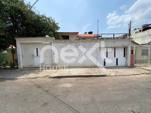 #821 - CASA para Venta en Maracaibo - V