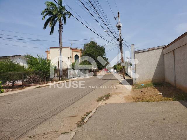 #804 - TOWNHOUSE para Venta en Maracaibo - V