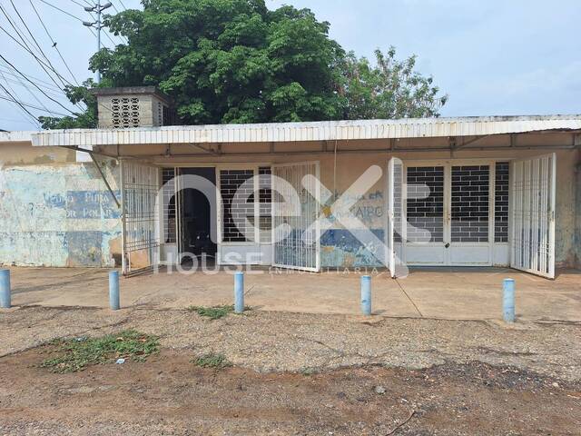 #1018 - CASA para Venta en Cabimas - V