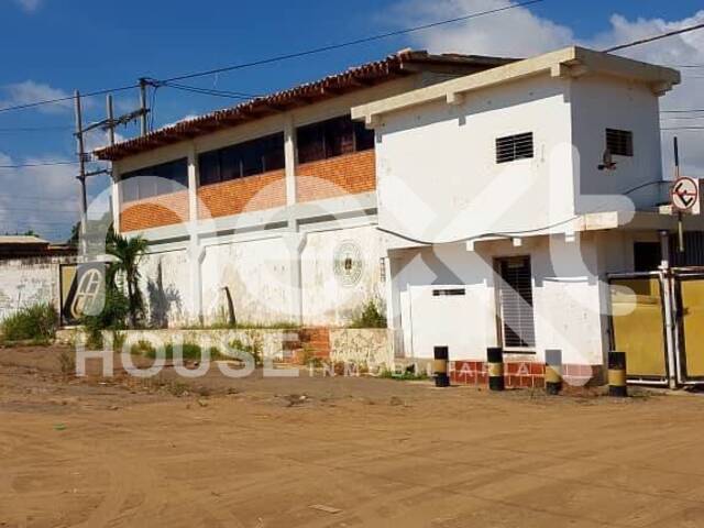 #1271 - TERRENO para Venta en Maracaibo - V