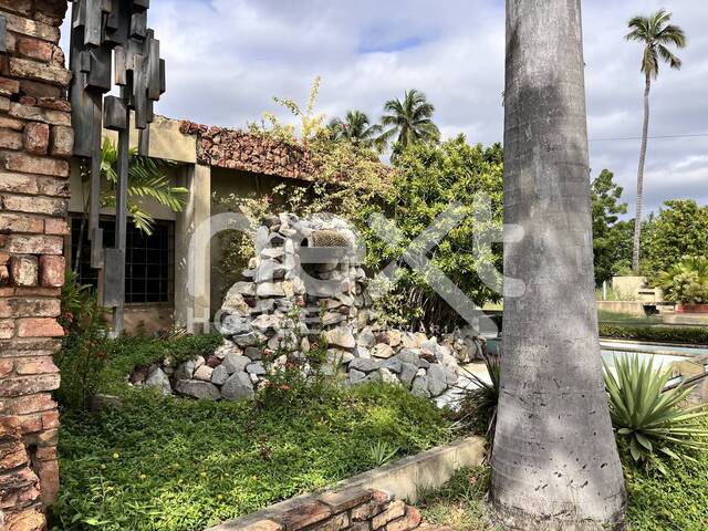 #1291 - CASA COMERCIAL para Venta en Maracaibo - V
