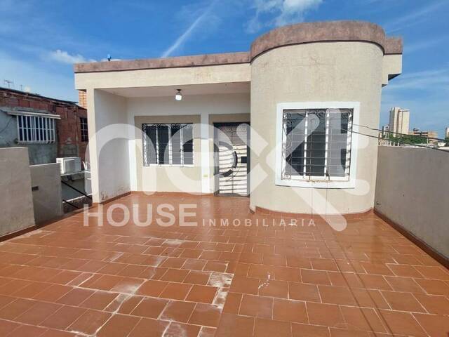 #1318 - CASA para Alquiler en Maracaibo - V
