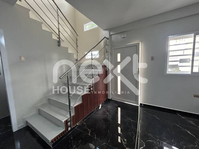 #1419 - TOWNHOUSE para Alquiler en Ciudad Ojeda - V