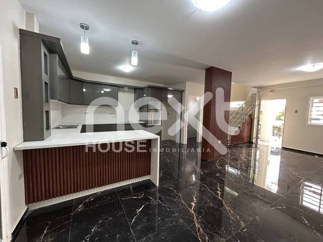 #1419 - TOWNHOUSE para Alquiler en Ciudad Ojeda - V