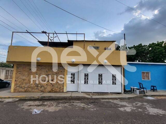 #1464 - CASA COMERCIAL para Venta en Maracaibo - V