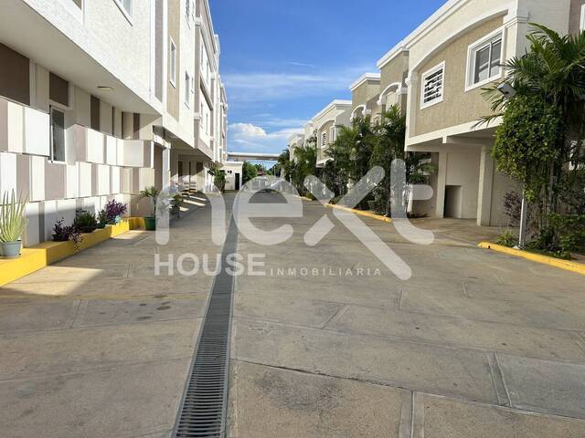 #1481 - APARTAMENTO para Venta en Ciudad Ojeda - V