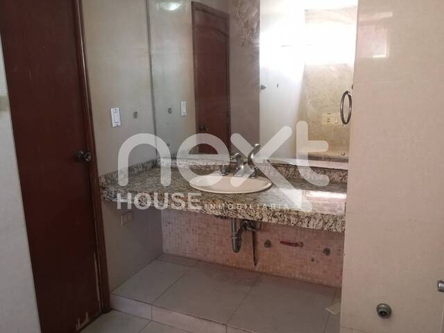 #1521 - APARTAMENTO para Venta en Maracaibo - V