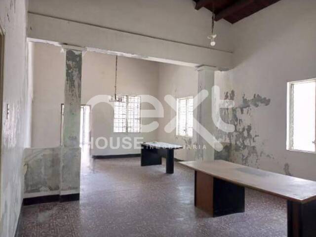 #1037 - CASA COMERCIAL para Alquiler en Maracaibo - V - 2