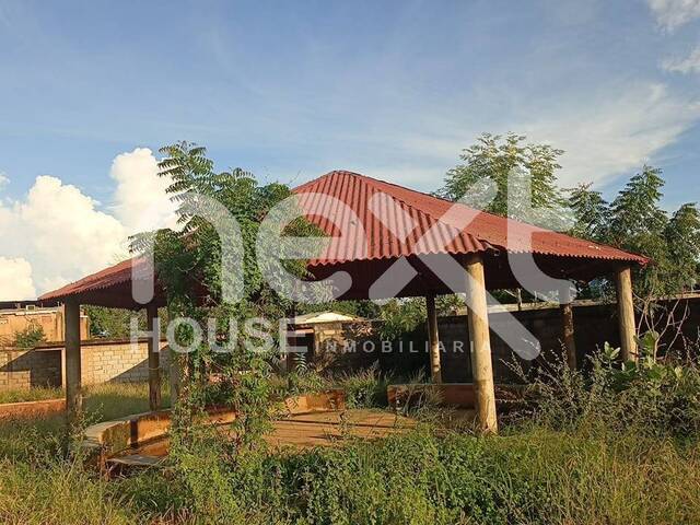 #1594 - TERRENO para Venta en San Francisco - V