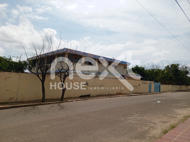 #1597 - CASA COMERCIAL para Venta en Maracaibo - V