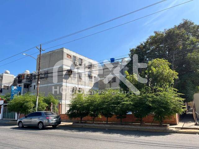 #1651 - APARTAMENTO para Venta en Maracaibo - V
