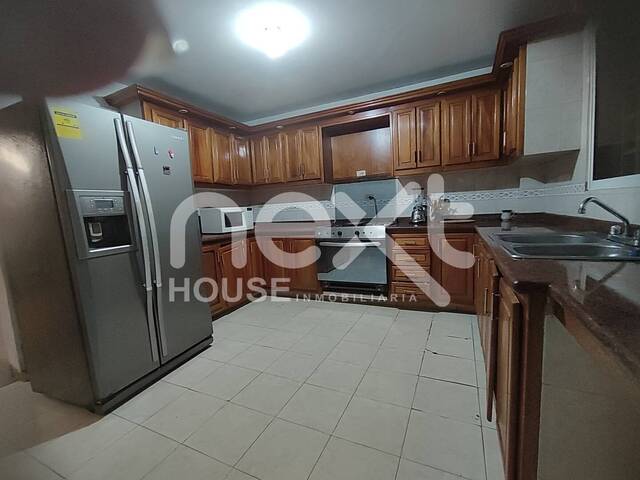 #1676 - CASA para Venta en Maracaibo - V