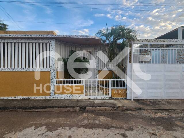 #1909 - CASA para Venta en Maracaibo - V